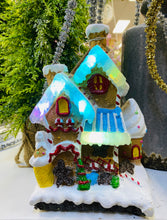 Load image into Gallery viewer, LED changing Gingerbread house B/O
