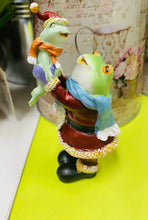 Load image into Gallery viewer, Set of 3 Xmas garden frogs
