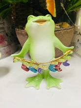 Load image into Gallery viewer, Set of 3 Xmas garden frogs
