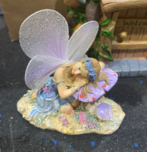 Load image into Gallery viewer, 8CM LONG RESTING GLITTER FAIRY ON MUSHROOM
