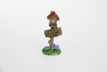 Load image into Gallery viewer, 3pcs 11cm Fairy Garden Sign Post Gnome Miniature Stature Figurine
