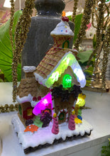 Load image into Gallery viewer, LED changing Gingerbread house B/O
