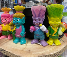 Load image into Gallery viewer, Fairy Garden Trolls 11cm
