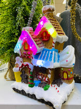 Load image into Gallery viewer, LED changing Gingerbread house B/O
