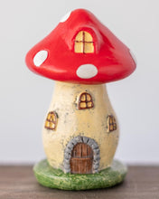 Load image into Gallery viewer, FAIRY MUSHROOM GARDEN HOUSE 7CM
