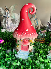 Load image into Gallery viewer, 19CM FAIRY GARDEN MUSHROOM HOUSE
